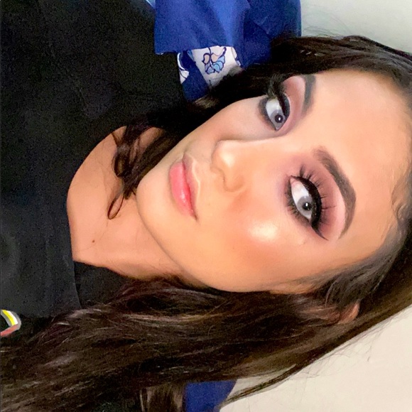 Meet your Posher, Cheyenne - Picture 2 of 7